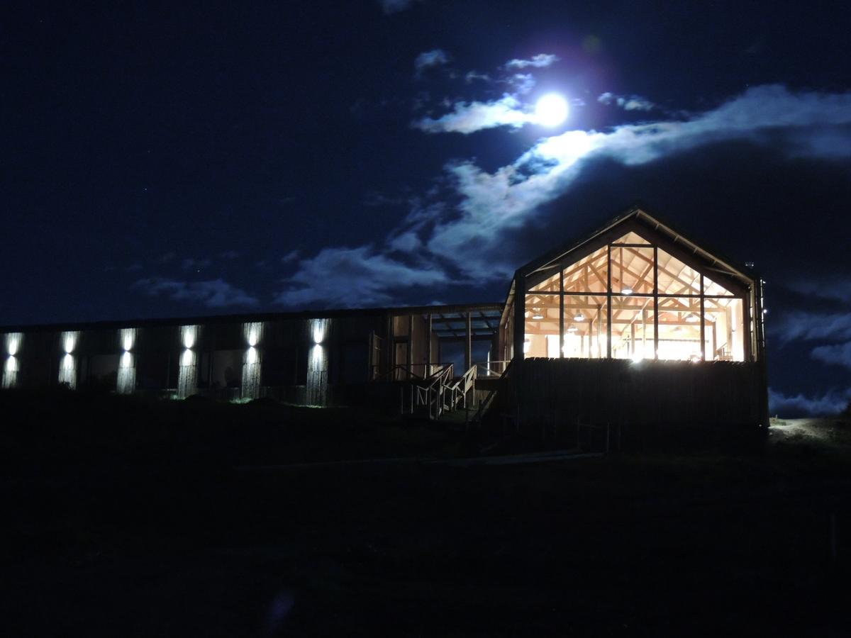Hotel Simple Patagonia ปวยร์โตนาตาเลส ภายนอก รูปภาพ