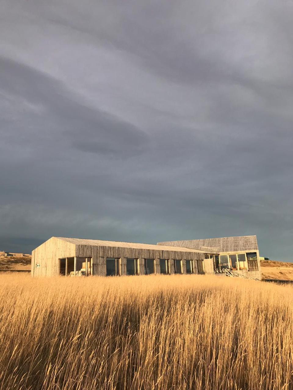 Hotel Simple Patagonia ปวยร์โตนาตาเลส ภายนอก รูปภาพ